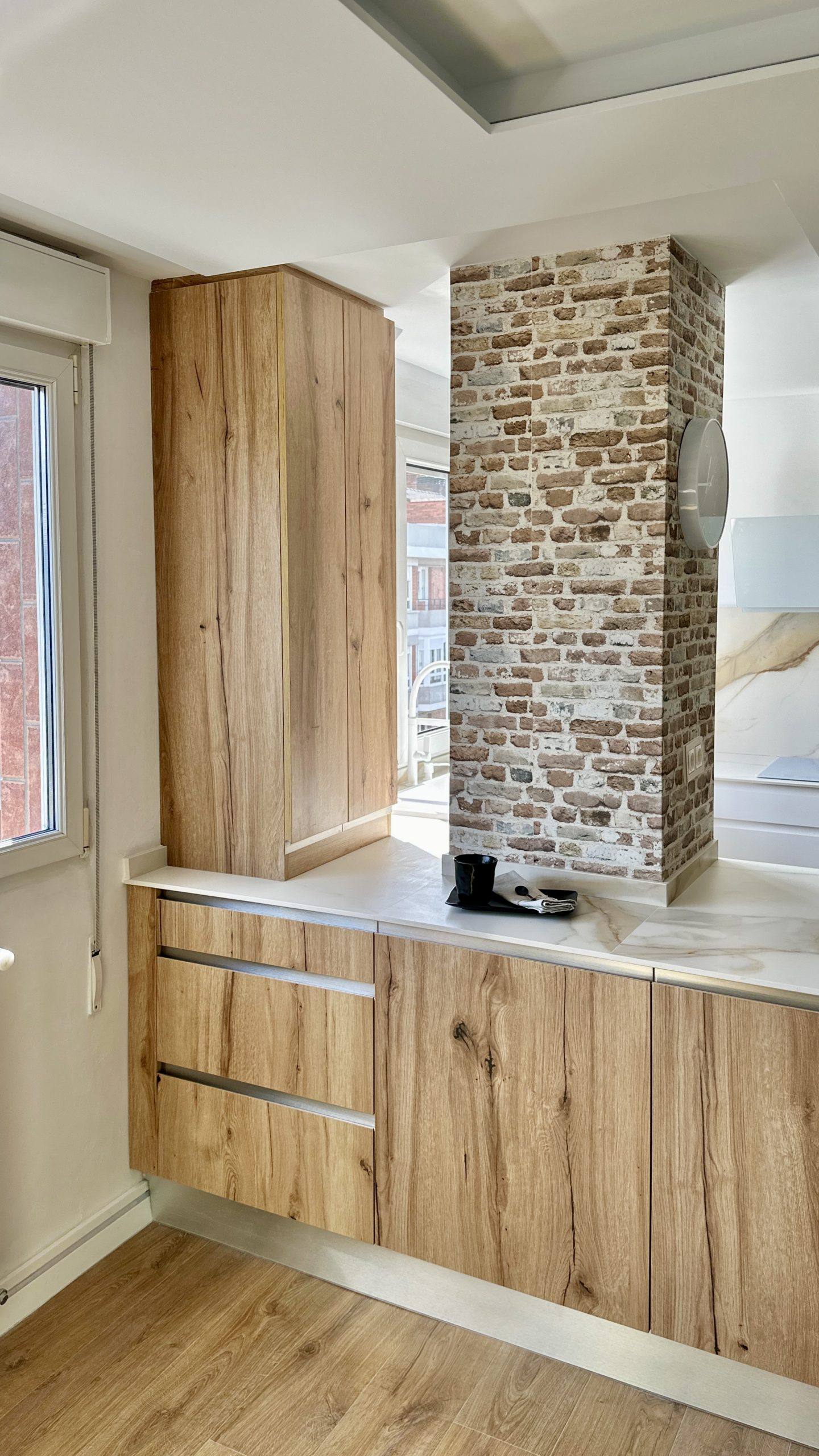 blanco y madera 1 (2)